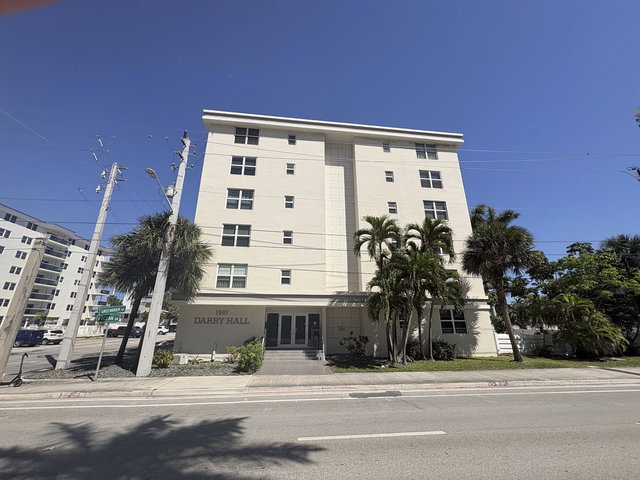 Darby Hall Condo photo 2